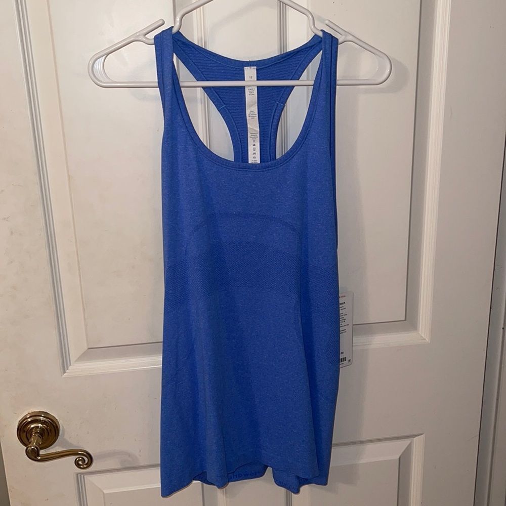Lululemon tank